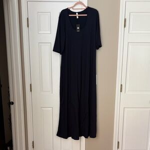 Elegant Black Maxi Dress
